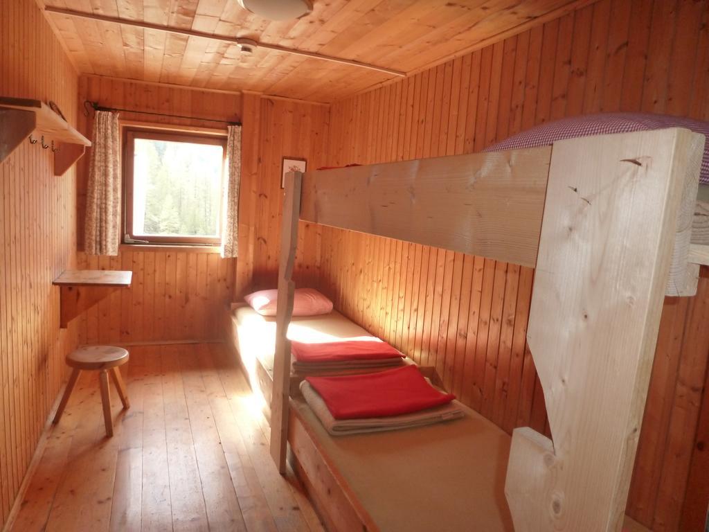 Binsalm- Schutzhuette Villa Vomp Room photo